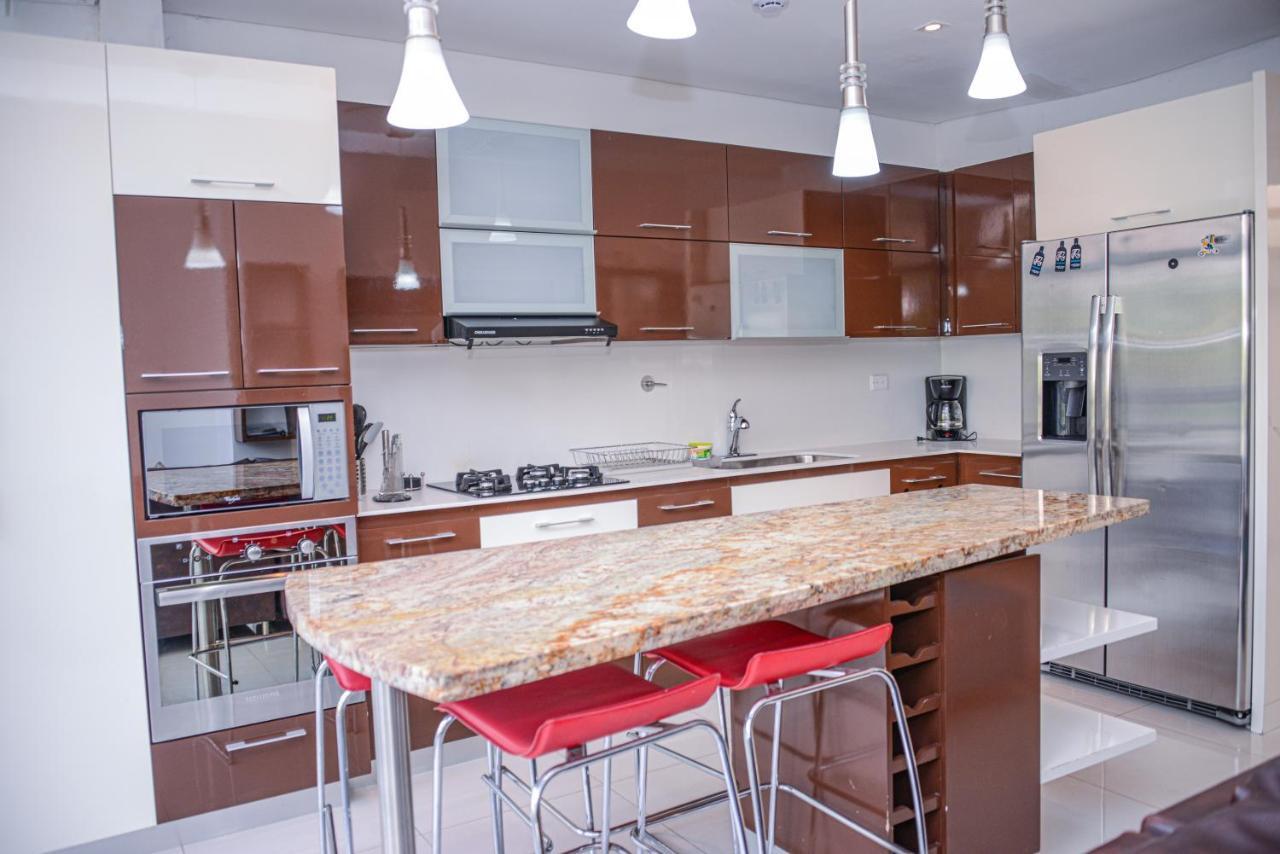 Apartamento Lleras Ac Hot Tub Medellín Zewnętrze zdjęcie