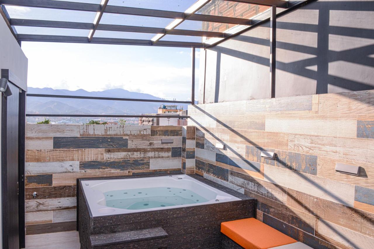 Apartamento Lleras Ac Hot Tub Medellín Zewnętrze zdjęcie